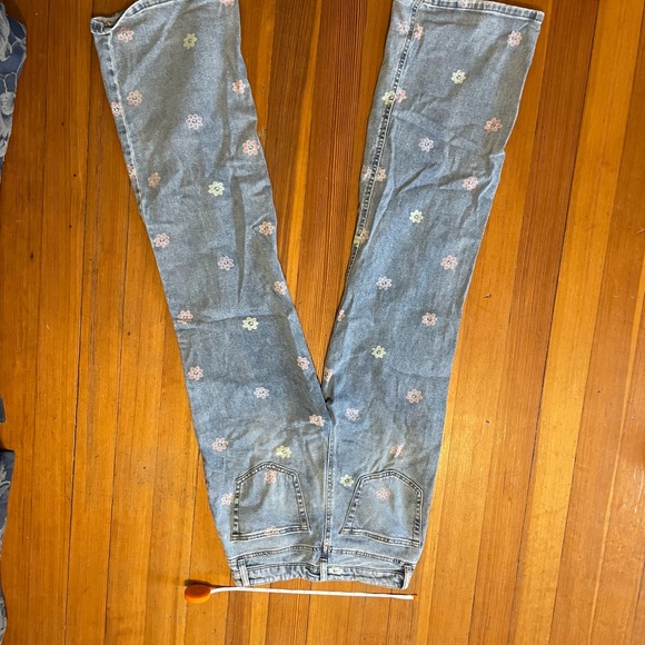 Jeans - Picture 5 of 6